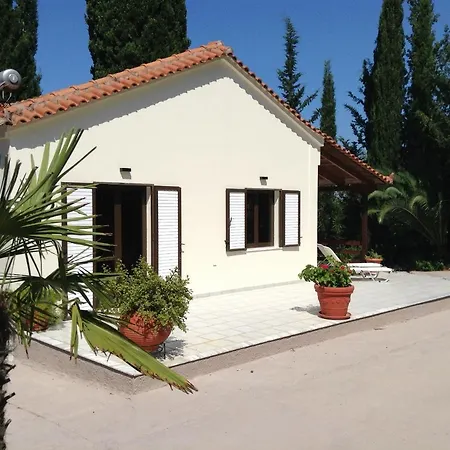 Garden בית נופש *