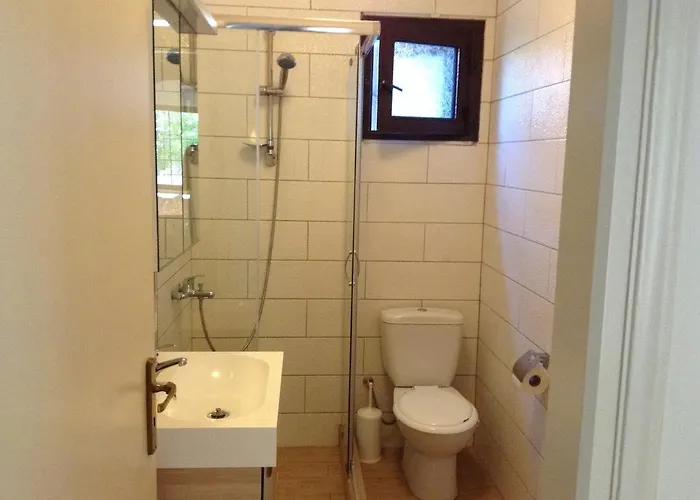 Дом отдыха Garden Гиалова